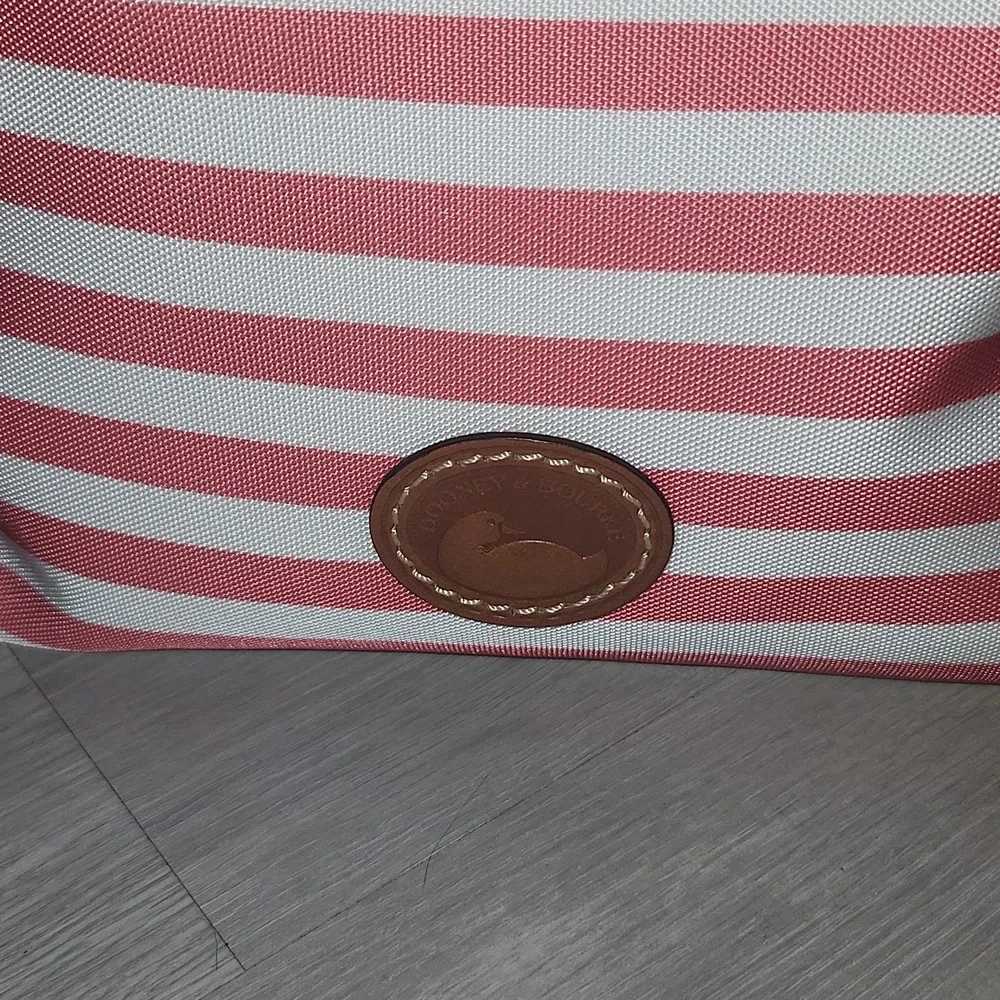 ☆SALE ☆ Dooney & Bourke Sullivan Crossbody Pouchette Adj Crossbody Bag - Picture 2 of 16